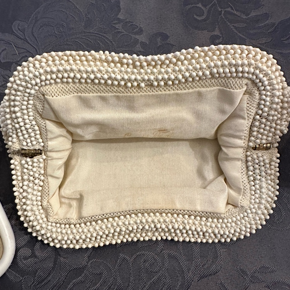 Vintage Lumured Corde Bead Clutch Purse Off White USA Made - Picture 9 of 9